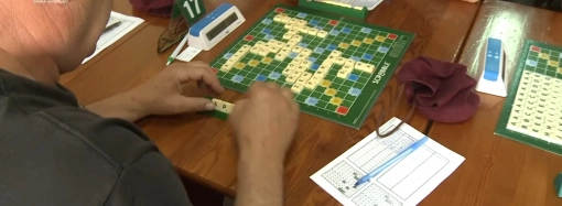 Scrabble nad jeziorem